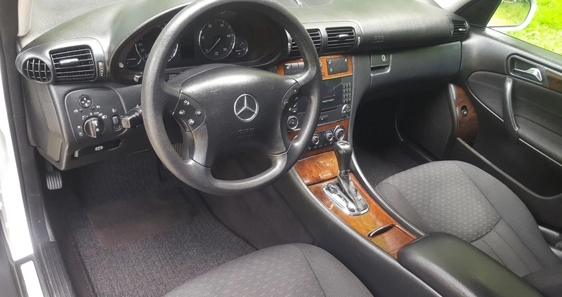 Mercedes-Benz Klasa C cena 12800 przebieg: 311000, rok produkcji 2005 z Kłodzko małe 562